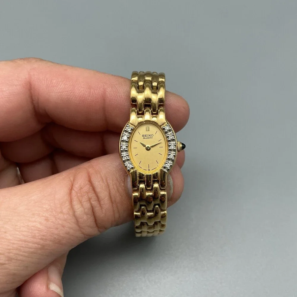 Vintage Seiko Womens Watch 15mm Gold Tone Diamond 1F20-5G19 New Battery 6.75